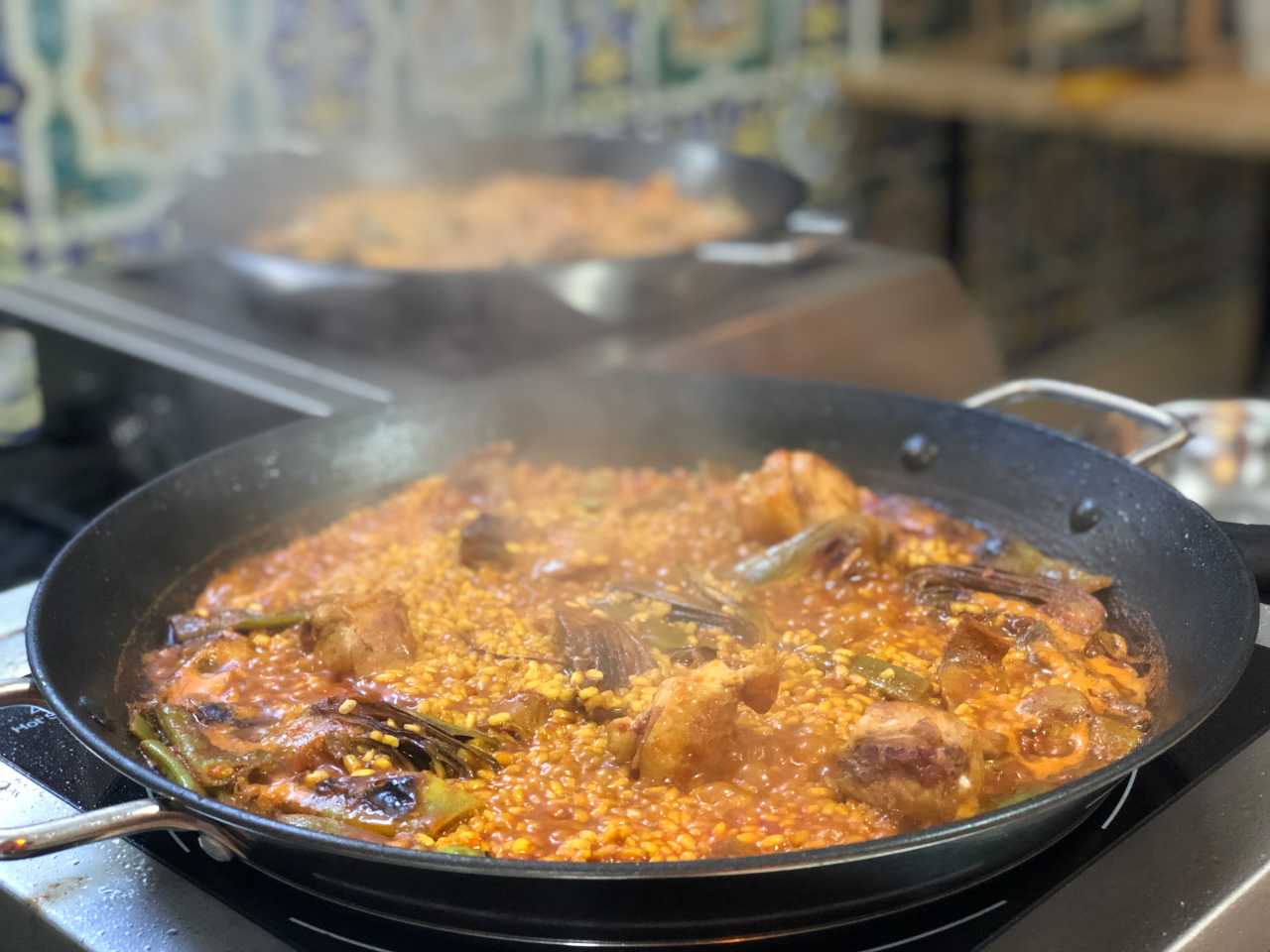 Llearn to Make an Authentic Paella
