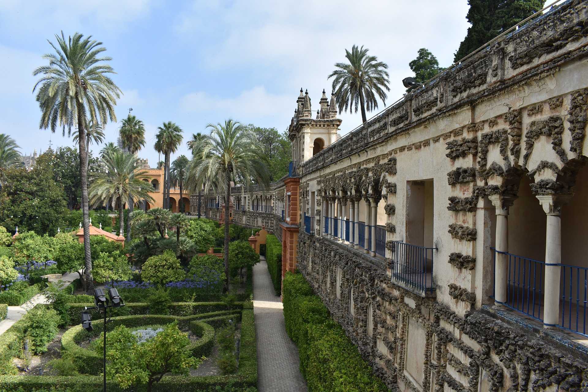 Slip the Line Exclusive Tour of Alcazar in Seville